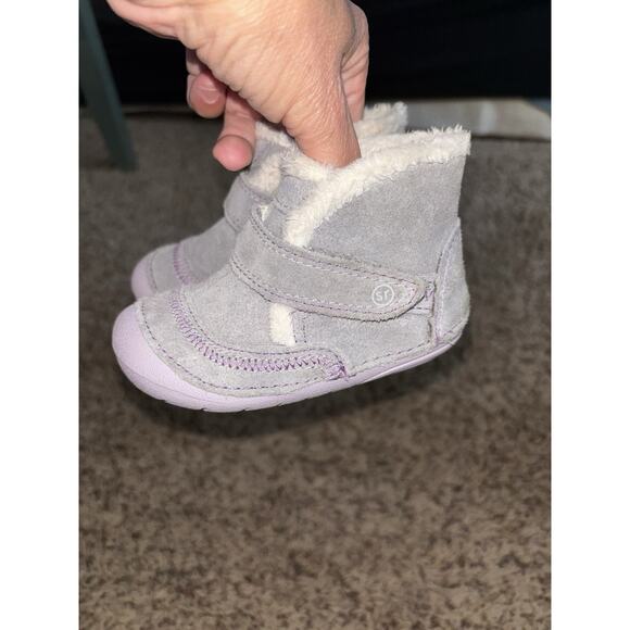 Stride Rite toddler girl sz. 5 Wide "Constance" furry ankle bootie shoe. Cute - Picture 1 of 9